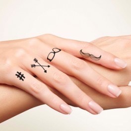 tatuaggi finti mani